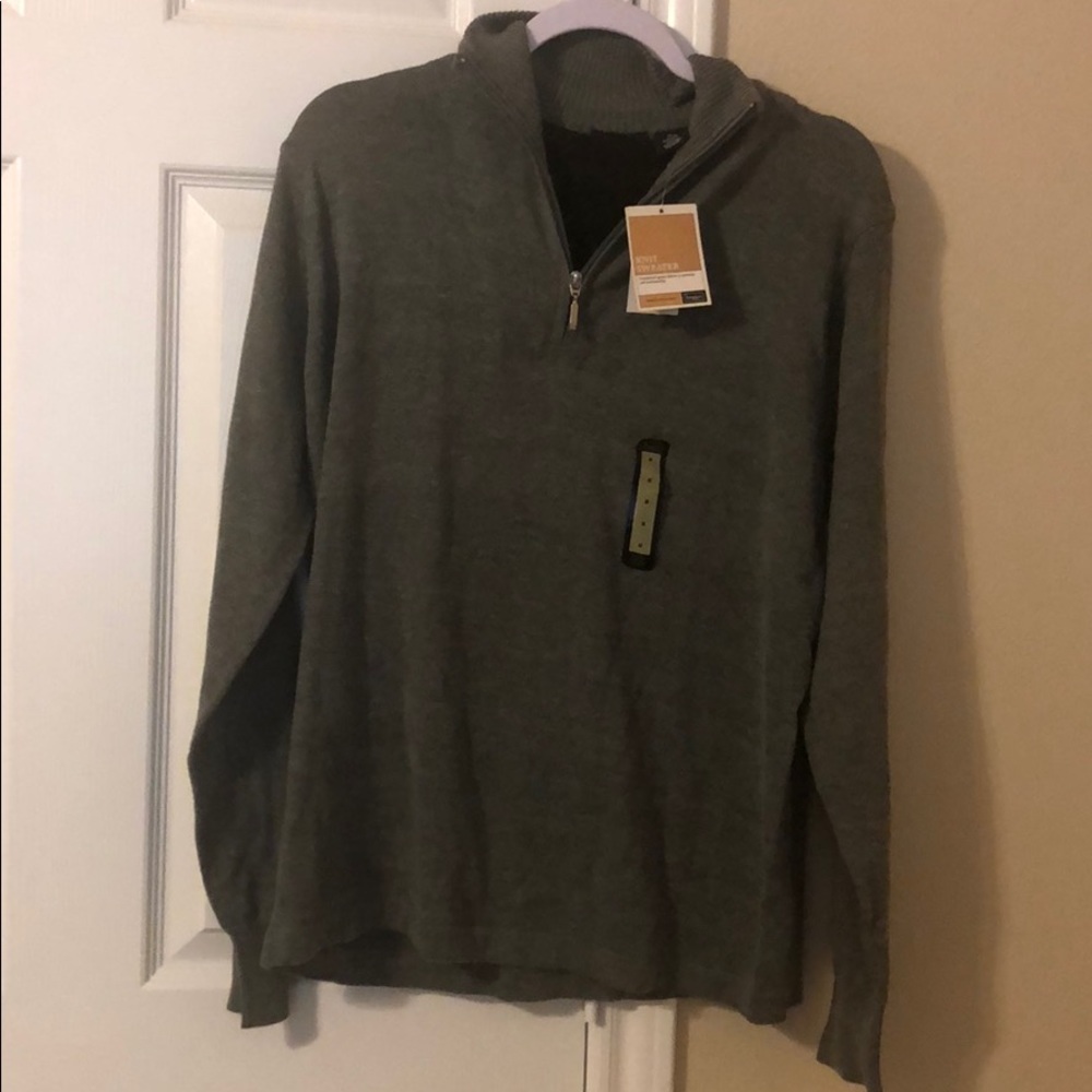 Men’s sweater
